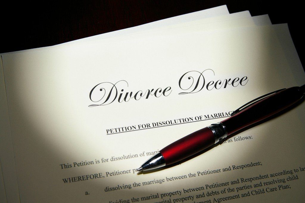 Divorce proceedings means storage of personal belongings